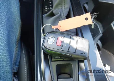 2026 Toyota Camry Se z USA, uszkodzony, nr VIN 4T1DAACK1TU654645